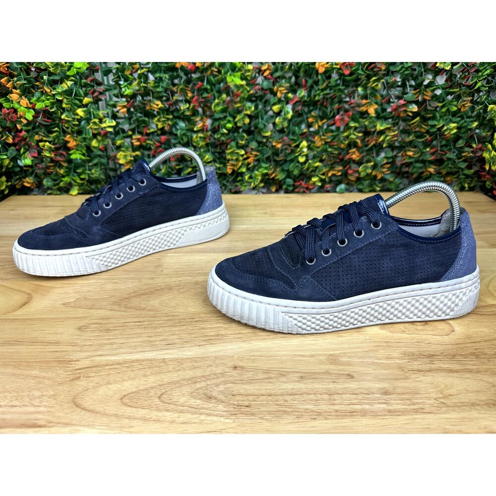 Geox Perforated Cup Sole Sneakers Shoes Platform Navy Blue White Womens 8.5 Guc View 3